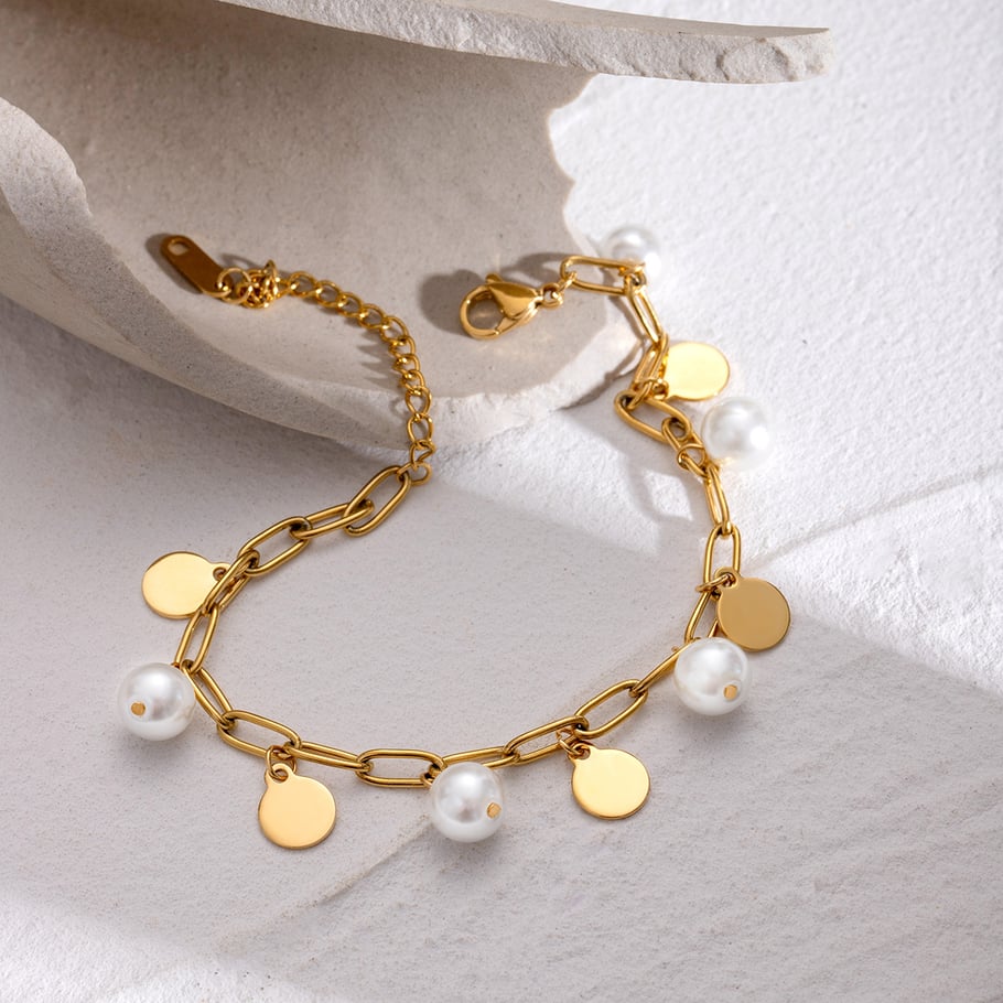 1 Stück Simple Series Süße geometrische Edelstahl 18 Karat vergoldete künstliche Perle Damen Charm Armbänder
