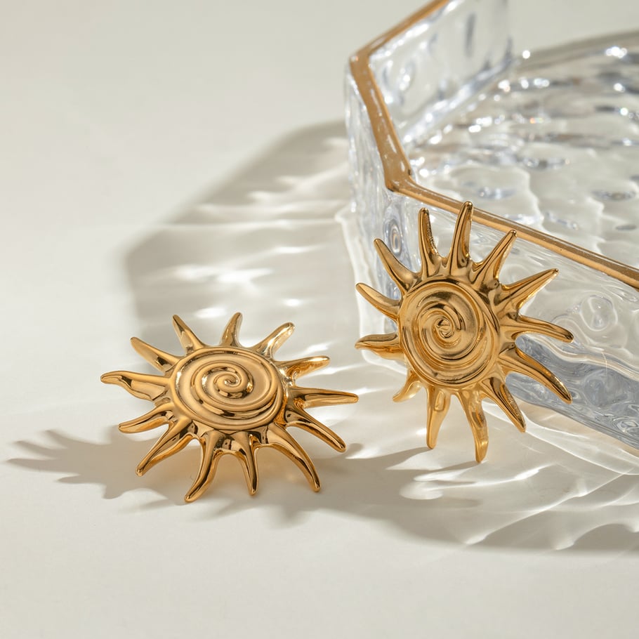 1 Paar Simple Series Retro Sonne/Mond Edelstahl 18 Karat vergoldet Damen Ohrstecker 