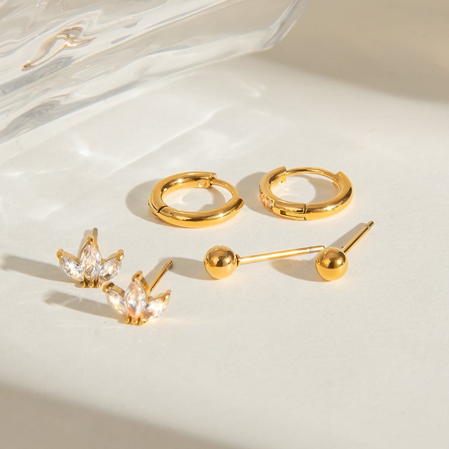 1 Paar Ohrringe Set aus süßen geometrischen Zirkonia-Steinen aus Edelstahl der Simple Series, 18 Karat vergoldet