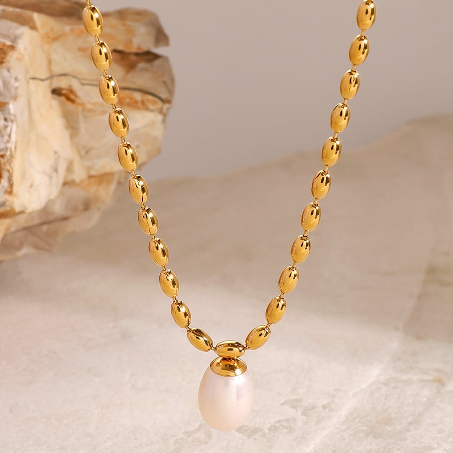 1 Stück Classic Series Retro Beads Edelstahl 18 Karat vergoldet Kunstperle Damen Anhänger Halsketten 
