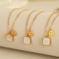 XL254 White Shell Gold Necklace 