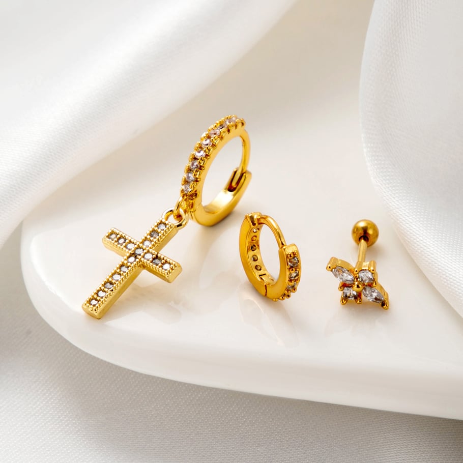 1 Pair Simple Series Classic Cross Copper No Plating Material Zircon Women Stud Earrings Picture2