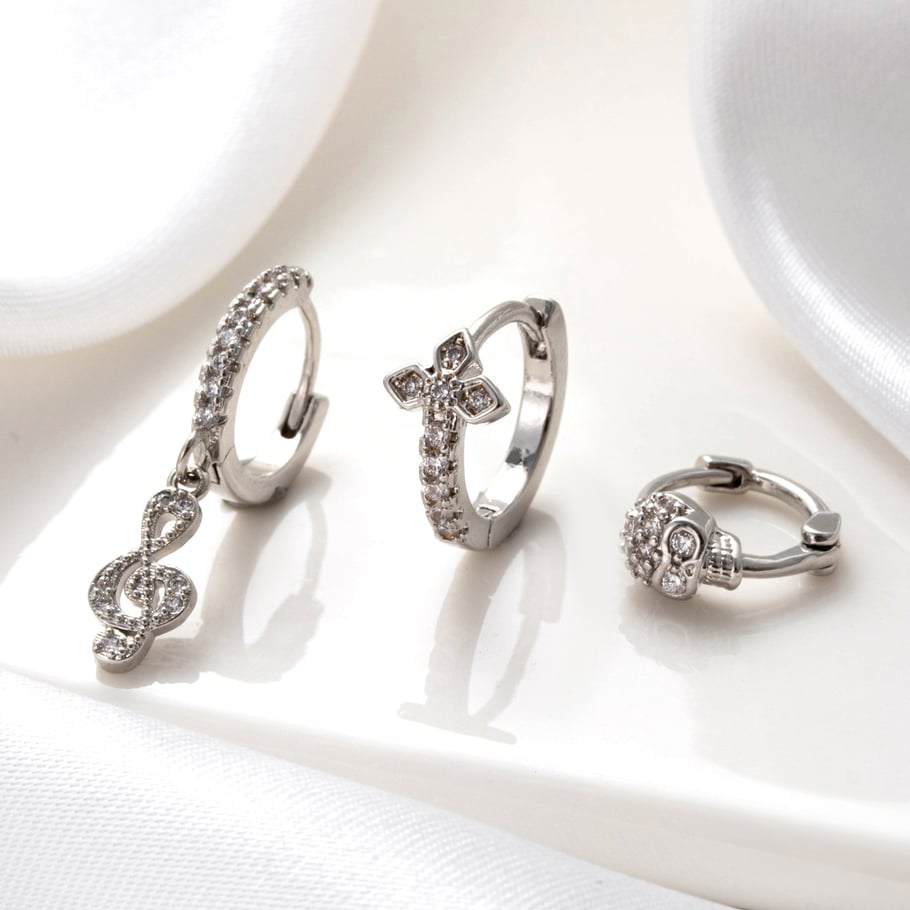 1 Pair Simple Series Classic Skull Copper No Plating Material Zircon Women Hoop Earrings Picture2