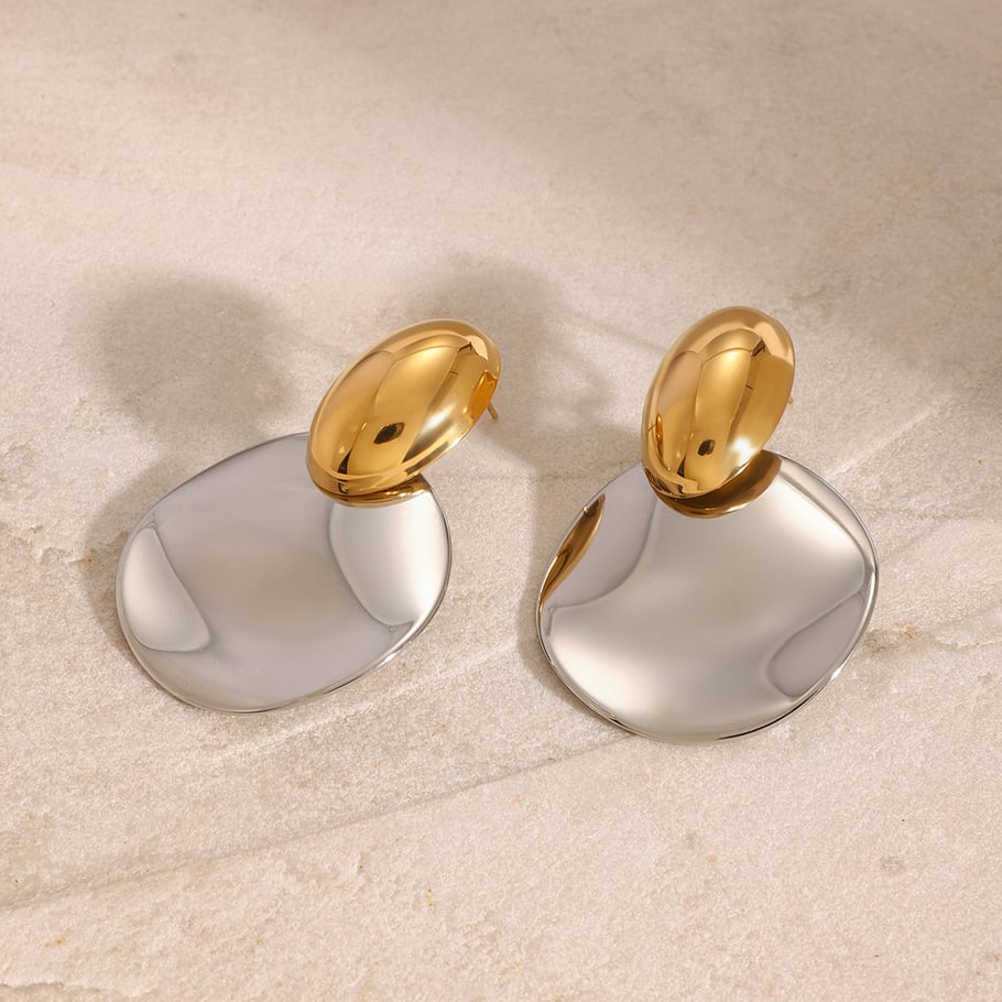 1 Pair Simple Series Europe and America round Stainless Steel 18K Gold Plated Women Stud Earrings 