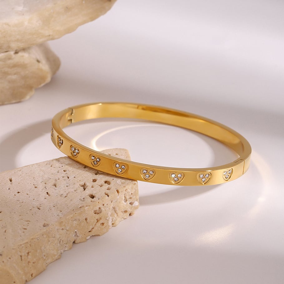 1 Piece Simple Series Europe and America love/heart shape Stainless Steel 18K Gold Plated Rhinestone Women Bangles 