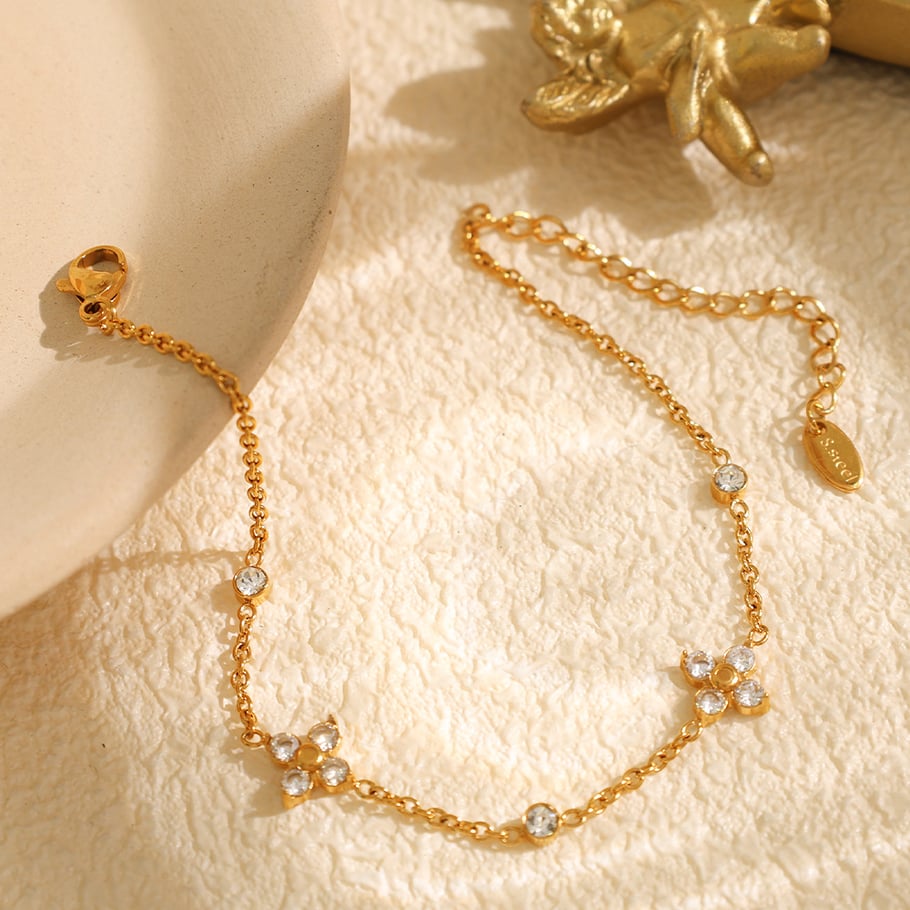 1 Piece Simple Series Simple Flower Stainless Steel 18K Gold Plated Zircon Women Charm Bracelets 
