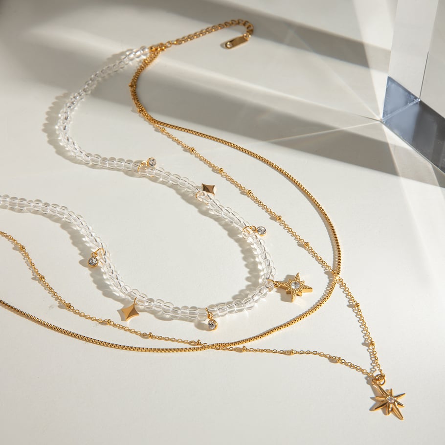 1 Stück Luxuriöse Serie Elegante Stern Edelstahl 18K vergoldet Strass Damen Anhänger Halsketten 