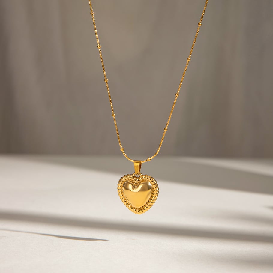 1 Piece Romantic Series Elegant love/heart shape Stainless Steel 18K Gold Plated Women Pendant Necklaces 