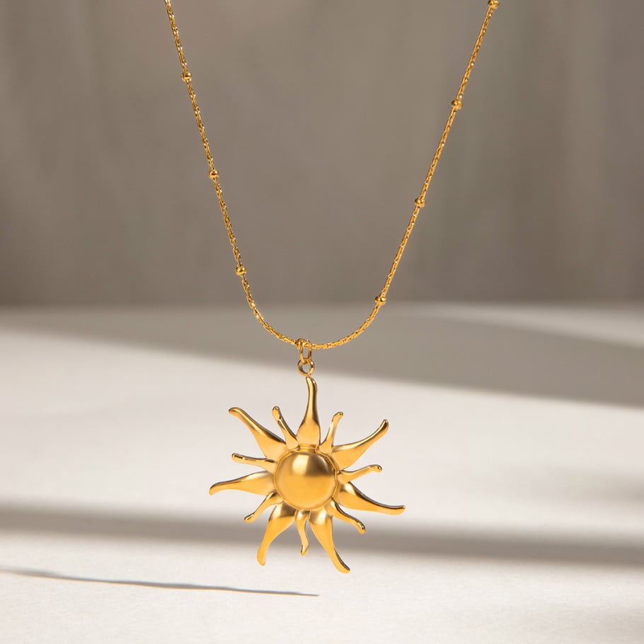 1 Piece Simple Series Elegant Sun/Moon Stainless Steel 18K Gold Plated Women Pendant Necklaces 