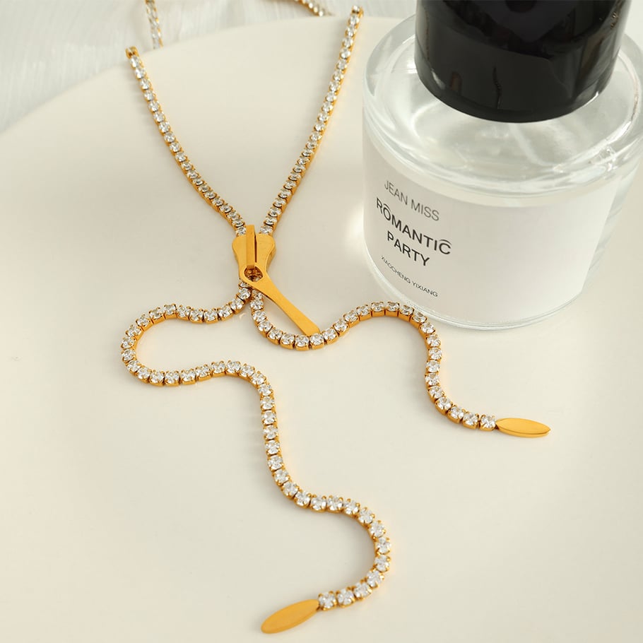 1 Stück Simple Series Einfache Quaste Edelstahl 18 Karat vergoldet Zirkon Damen Kettenhalsketten 