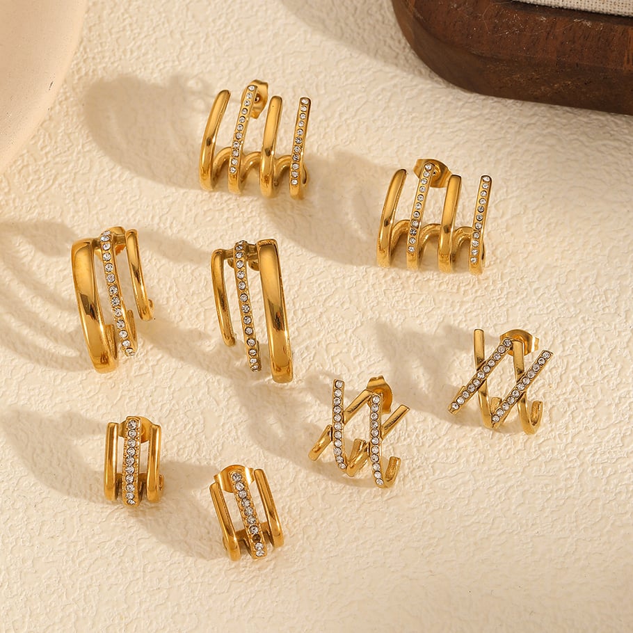 1 Paar leichte, geometrische Ohrstecker aus Edelstahl im Luxus-Stil, 18 Karat vergoldet Bild2