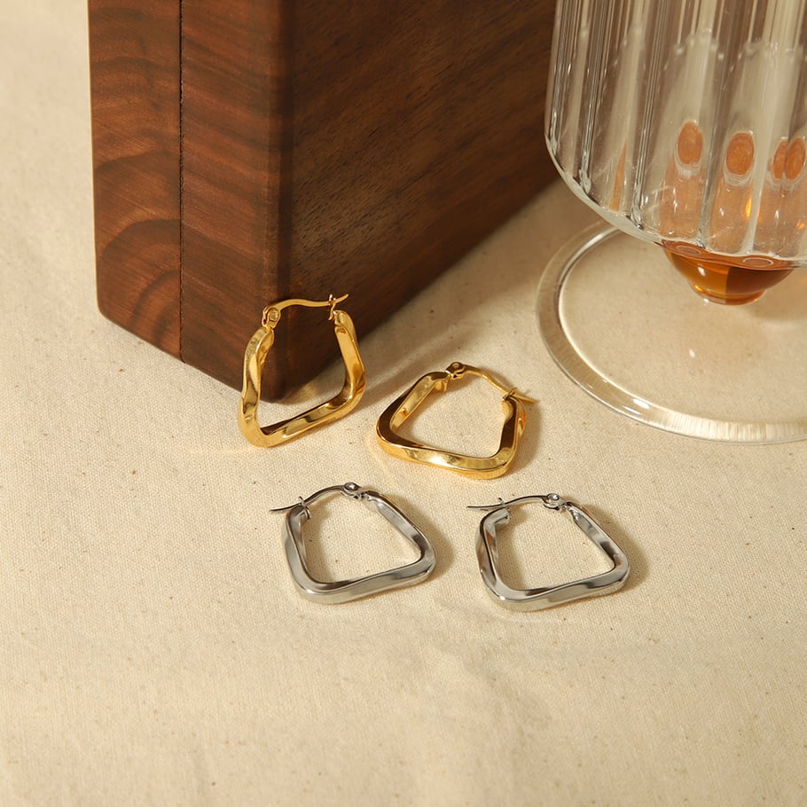 1 pair of simple and fashionable 18k gold-plated stainless steel irregular geometric hoop earrings for women's jewelry for daily wear Picture2