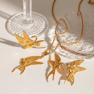 1 Pair Romantic Series Elegant Animal Stainless Steel 18K Gold Plated Women Stud Earrings h5 