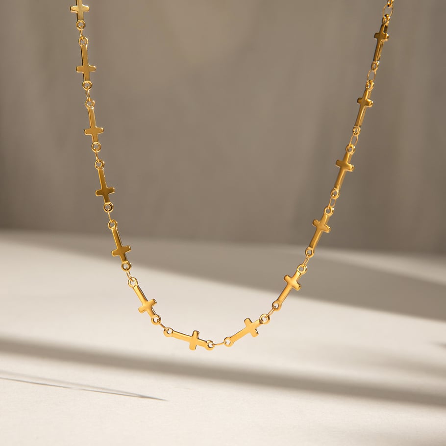 1 Stück Simple Series Elegantes Kreuz Edelstahl 18 Karat vergoldet Damen Kettenhalsketten 