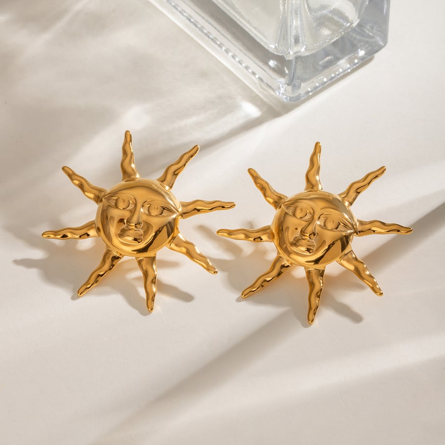 1 Pair Simple Series Retro Sun/Moon Stainless Steel 18K Gold Plated Women Stud Earrings 