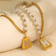 XL327 White Shell Gold Necklace 