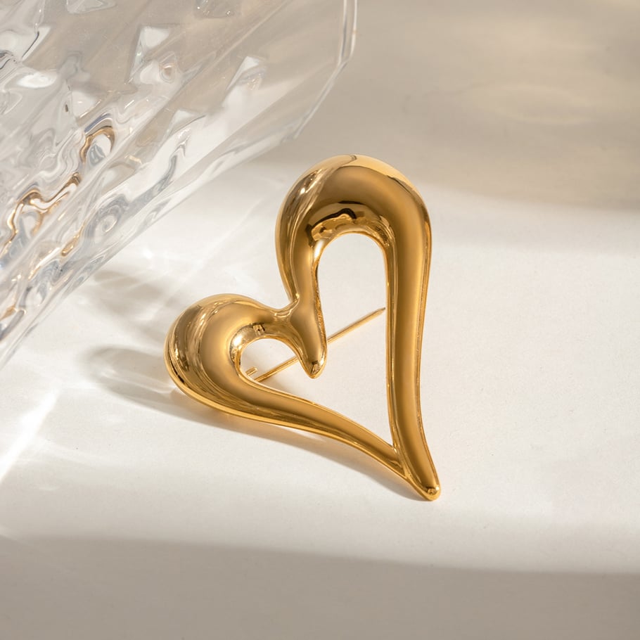 1 Piece Romantic Series Elegant Chic Heart Shape Stainless Steel Gold Color Women's Brooches 