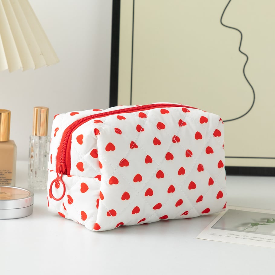 1 Piece Sweet Series Classic Heart Portable Large Capacity Toiletry With Random Printing Design Women's Cosmetic Bags Picture2