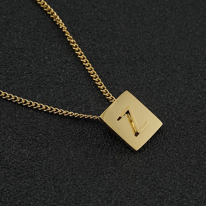1 Stück Simple Series Daily Letter Titanstahl 18 Karat vergoldete Unisex-Anhängerketten Bild2