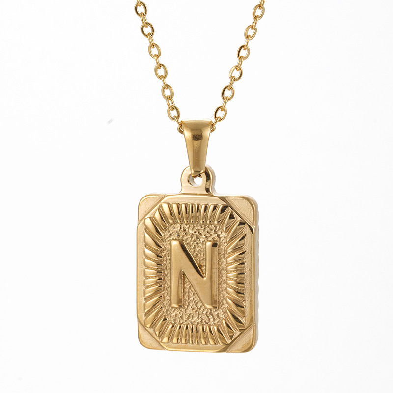 1 pezzo semplice serie lettera giornaliera acciaio inossidabile placcato oro 18K collane con ciondolo unisex Immagine2