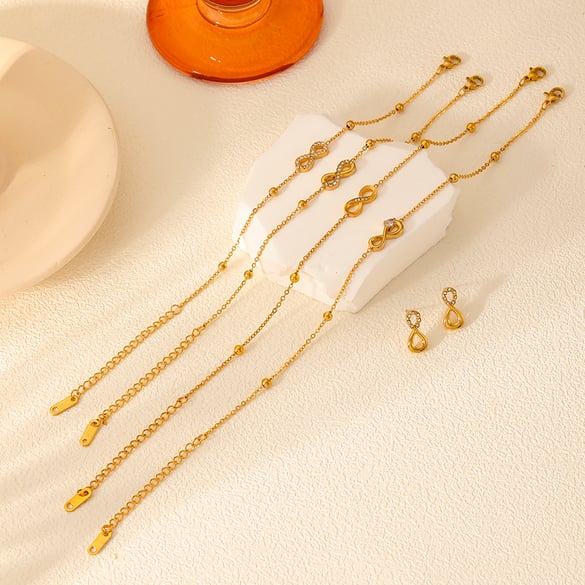 1 pieza de tobilleras para mujer de acero inoxidable chapadas en Color dorado de 18 quilates con incrustaciones de diamantes de imitación y forma de infinito de estilo retro simple 2