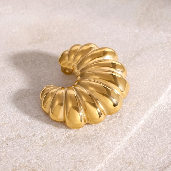 Broche de mujer de acero inoxidable en color dorado con forma de cuerno de estilo retro único de 1 pieza