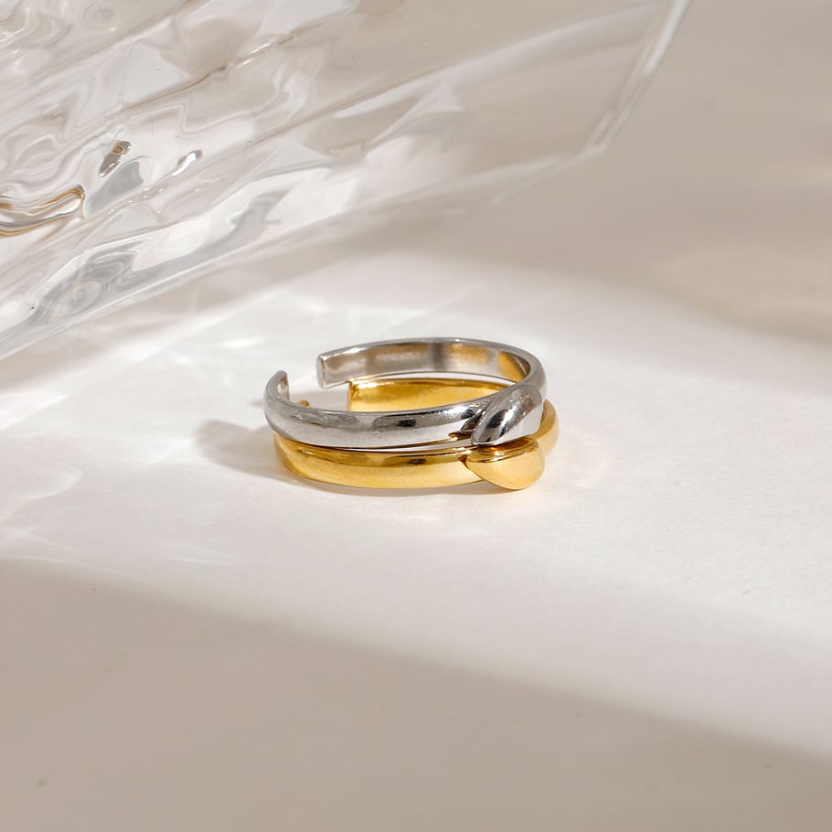 1 Pair Romantic Series Sweet Heart Stainless Steel Couple Gold and Silver Color Women's Adjustable Rings Picture2
