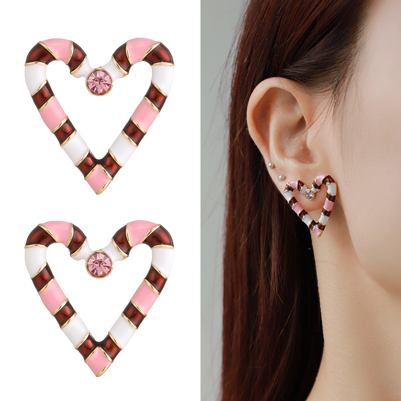 1 Pair Designable Series Elegant Heart Shape Gold Color Alloy Chic Women's Stud Earrings Picture2