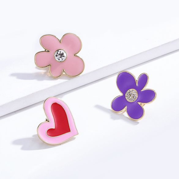 1 juego de broches de aleación de color dorado con forma de corazón dulce y gota de aceite para mujer de la serie Trendy 2