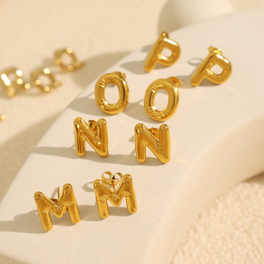 1 Pair Modern Series Casual Letter All-match Stainless Steel Gold Color Women's Stud Earrings Picture2