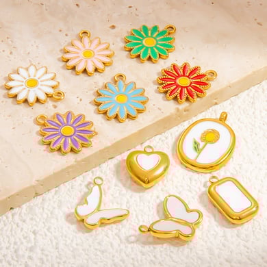 1 pieza de colgantes de acero inoxidable dorados con diseño de flores románticas para mujer h5 Imagen2