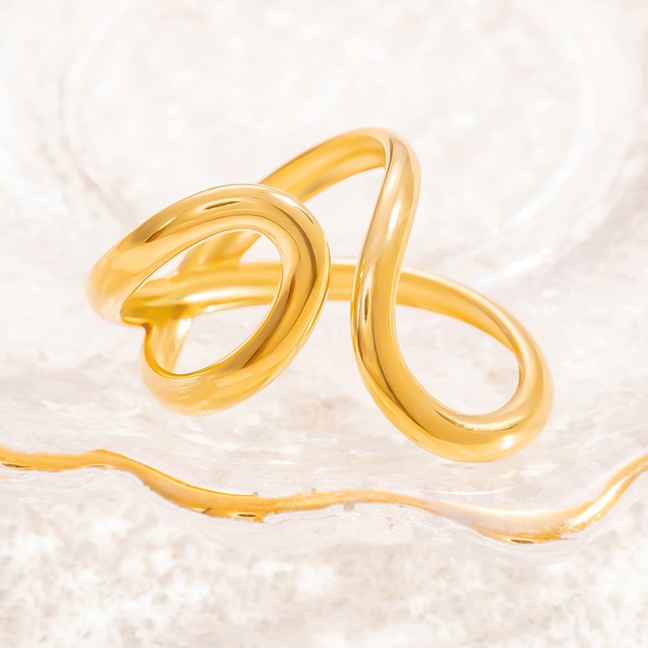 Anillo ajustable para mujer de acero inoxidable dorado con diseño clásico de serie simple de 1 pieza Imagen2