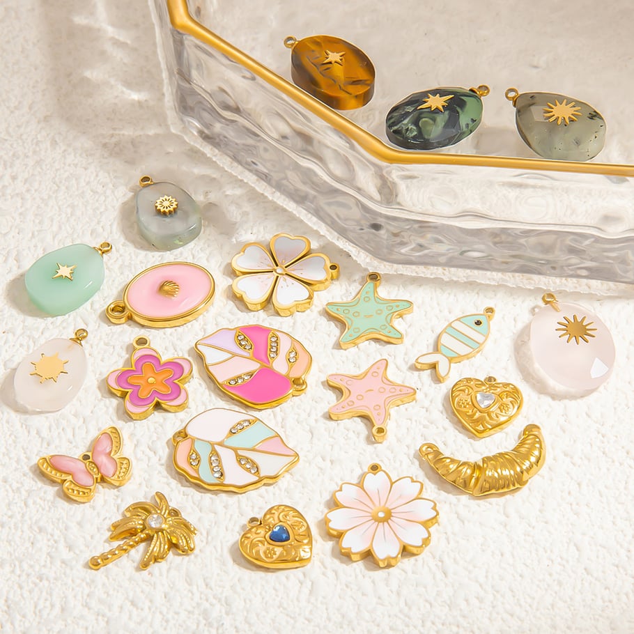 1 pieza de colgantes de acero inoxidable dorados con diseño de flores naturales de la serie romántica para mujer Imagen2
