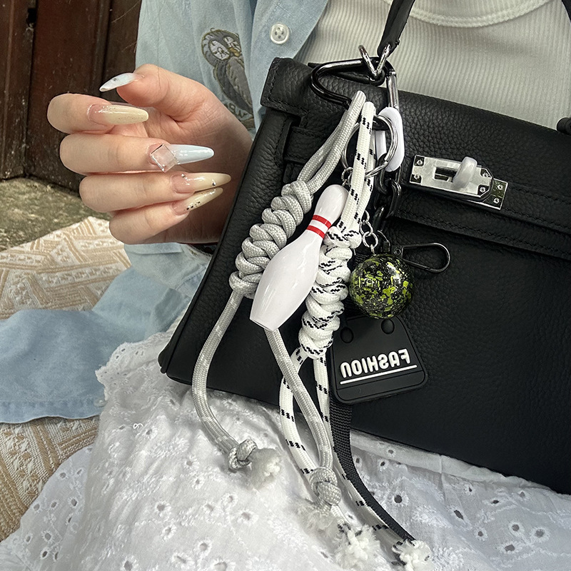 1 Piece Daily Love-themed Woven Rope and Chain Women's Bag Charms 