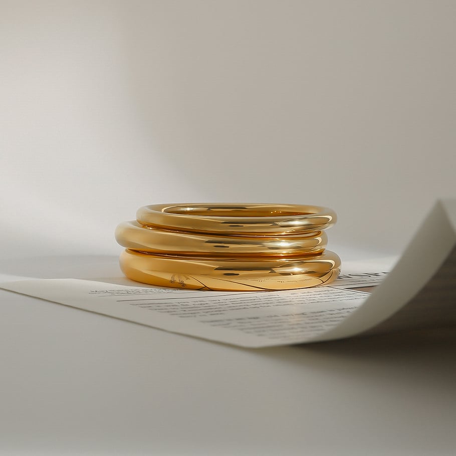 Pulseras de mujer de acero inoxidable en color dorado con diseño anular de Europa y América, serie simple, 1 unidad Imagen2