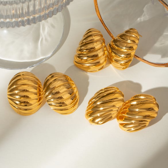1 par de aretes tipo botón de acero inoxidable con hilo exquisito y encantador de color dorado para mujer 2