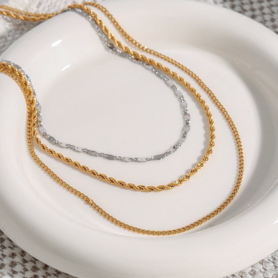 1 Stück Simple Series Europa und Amerika Linie Edelstahl Gold Farbe Damen Layered Halsketten Bild2