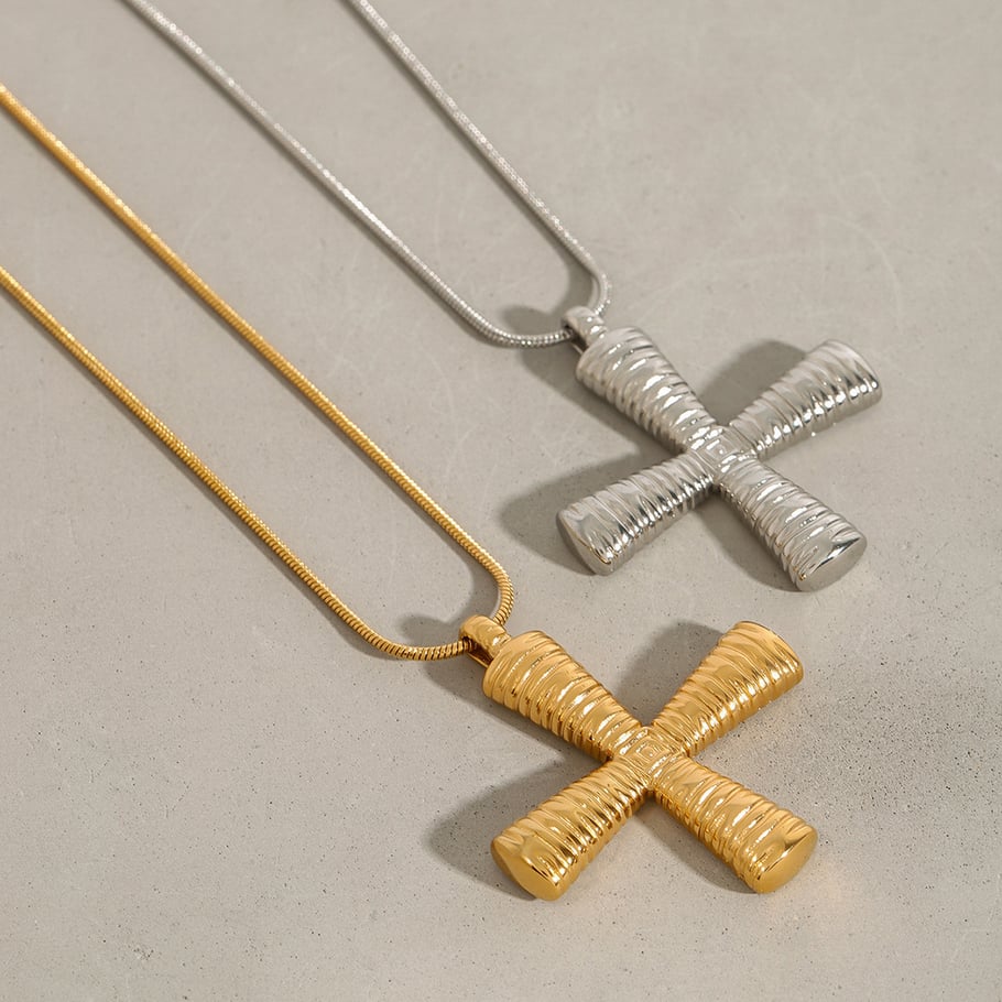 1 Stück Classic Series Klassisches Kreuz Edelstahl Goldfarben Damen-Anhänger-Halsketten Bild2