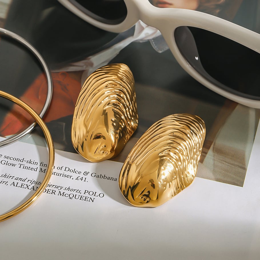 1 par de pendientes de botón de acero inoxidable dorado con diseño de tortuga natural de la serie clásica para mujer Imagen2