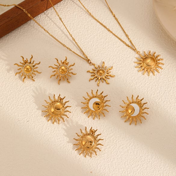 1 Paar Charming Series Zarte Sonnenform Edelstahl Goldfarben Damen Ohrstecker 2