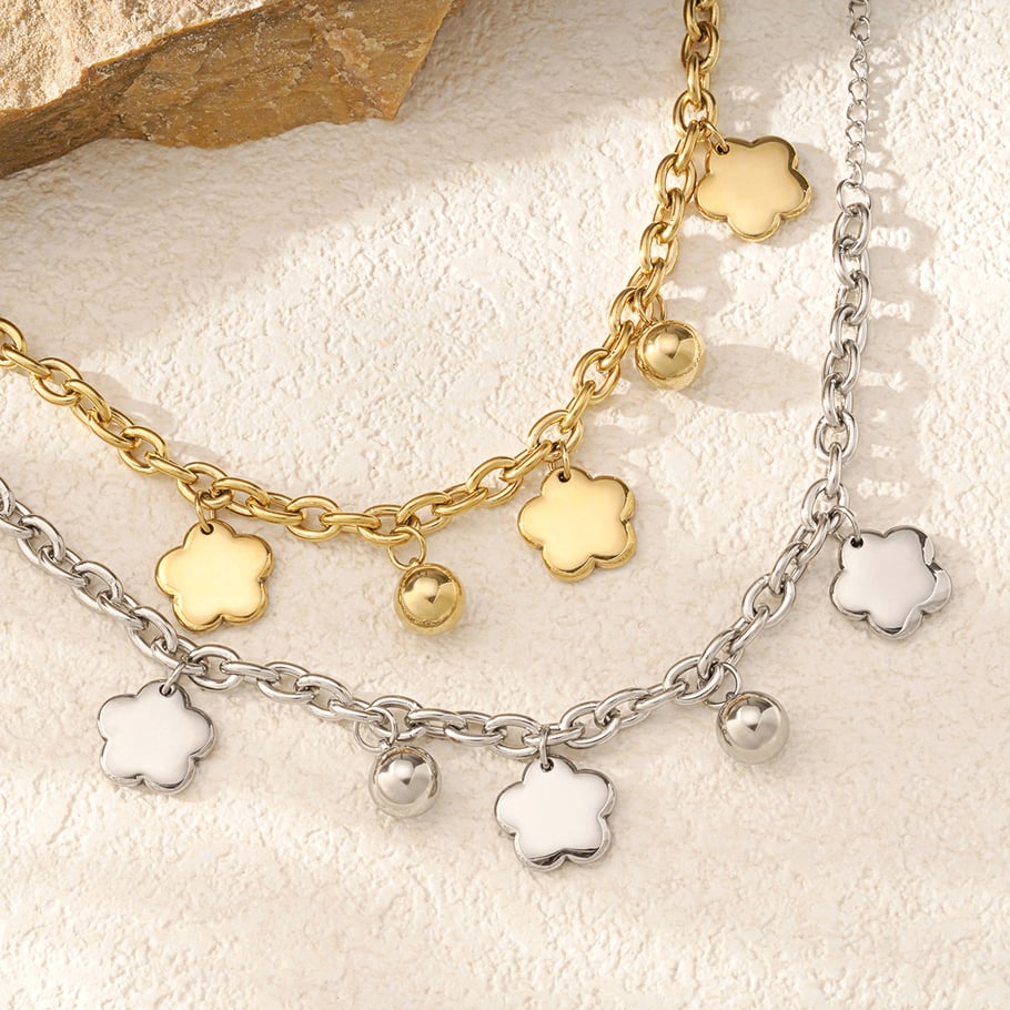 1 Piece Romantic Series Elegant Flower Titanium Steel   Gold Color  Women's Charm Bracelets Picture2