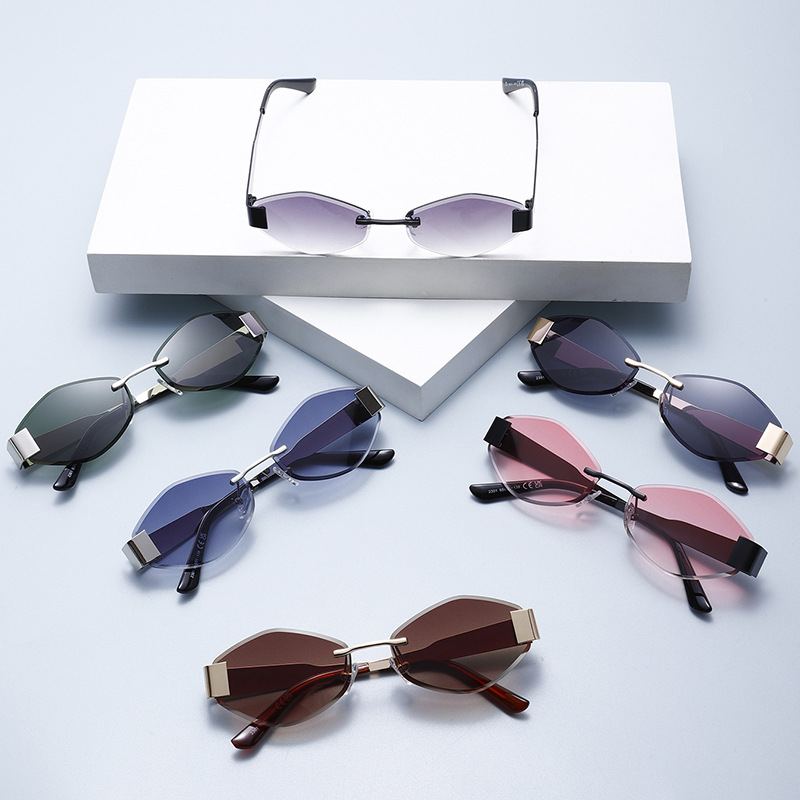 1 Pair Simple Series Daily Solid Color Alloy Women's Sunglasses Picture3