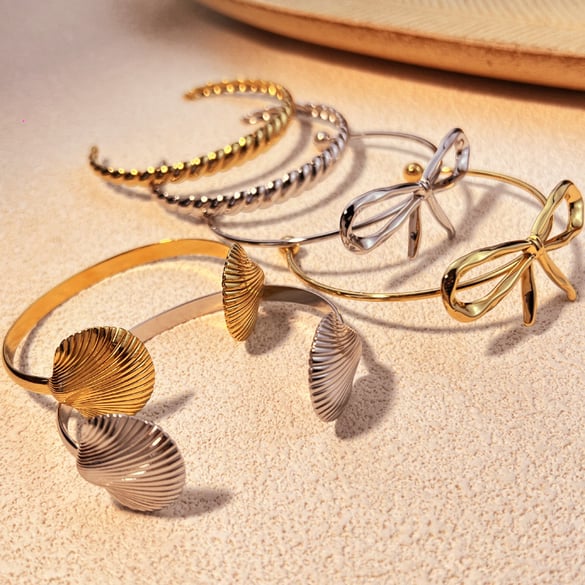 1 Stück Simple Series Klassischer Schleifenknoten Edelstahl Goldfarben Damen Armreifen