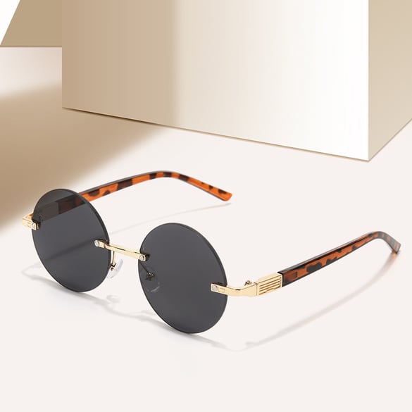1 par de gafas de sol de aleación de color sólido de uso diario de serie simple para mujer 2
