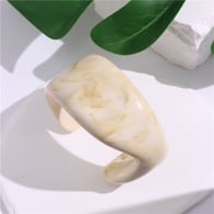 Shaped beige Picture6