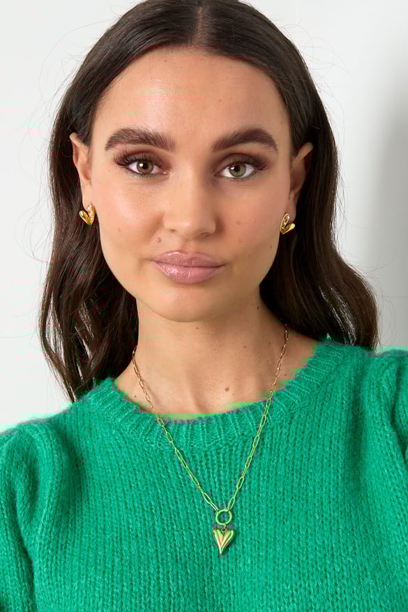 linked necklace with heart 2