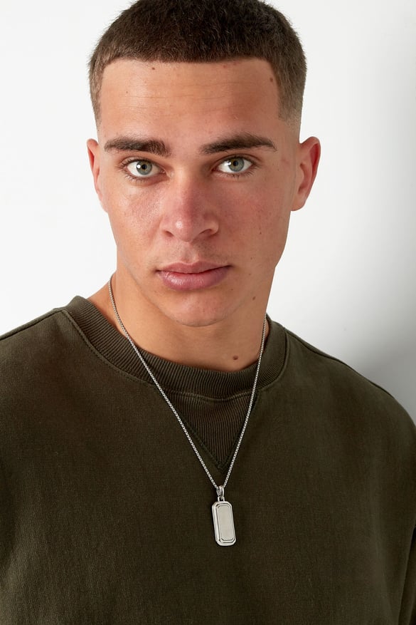 Collana da uomo con pendente in argento