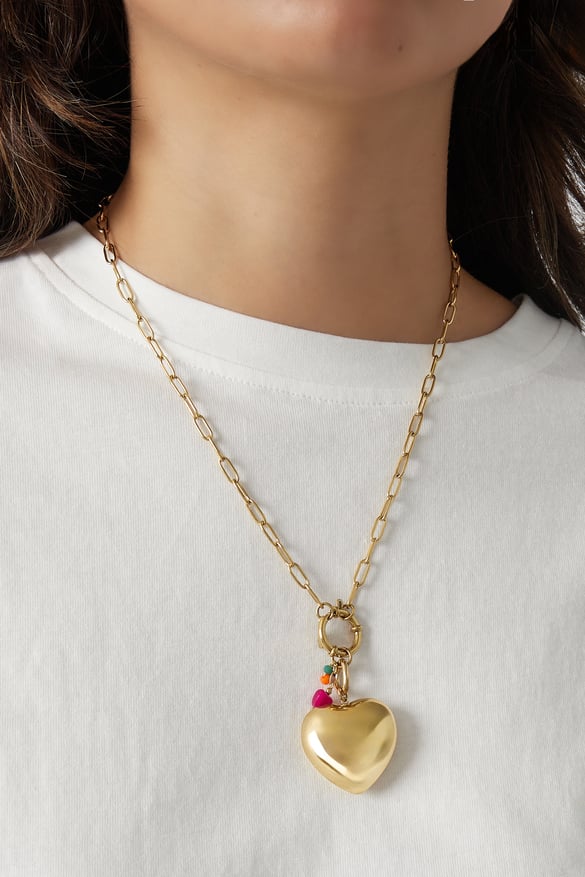 lock necklace with heart pendant