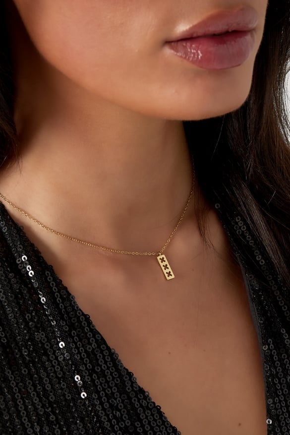 trio x necklace 2