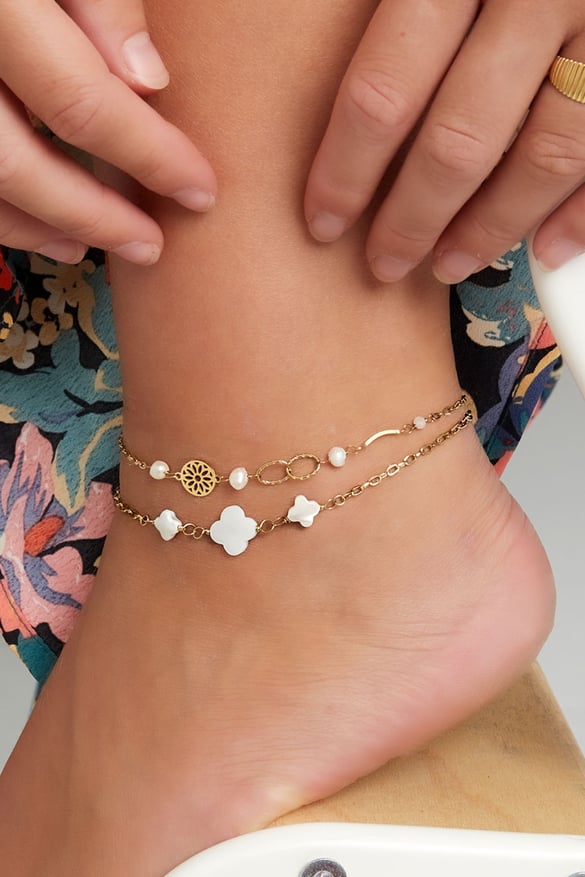 bracelet de cheville avec breloques - couleur or 2